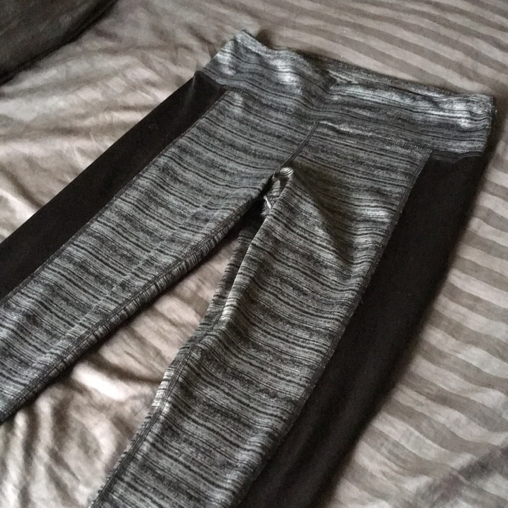 SOLD ELSEWHERE Workout leggings